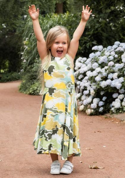 Beispiel Viskose Popeline - grün multicolor - Mädchen im Kleid